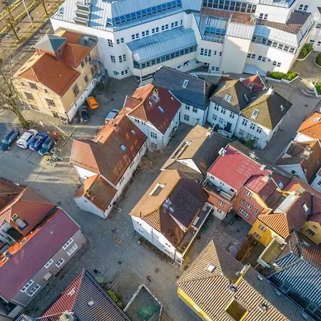Dinbnb I Cozy 1-bedroom Nestled In The Heart Of Apartment