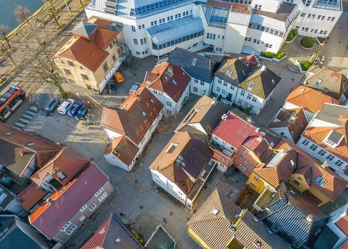 Dinbnb I Cozy 1-bedroom Nestled In The Heart Of Apartment